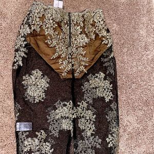 Gorgeous metallic gold detail mesh zipper skirt